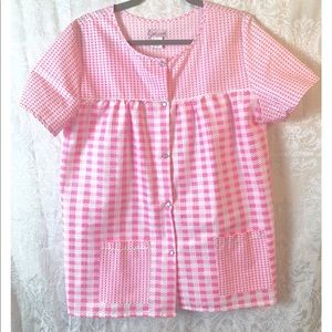 Pink gingham snap button top